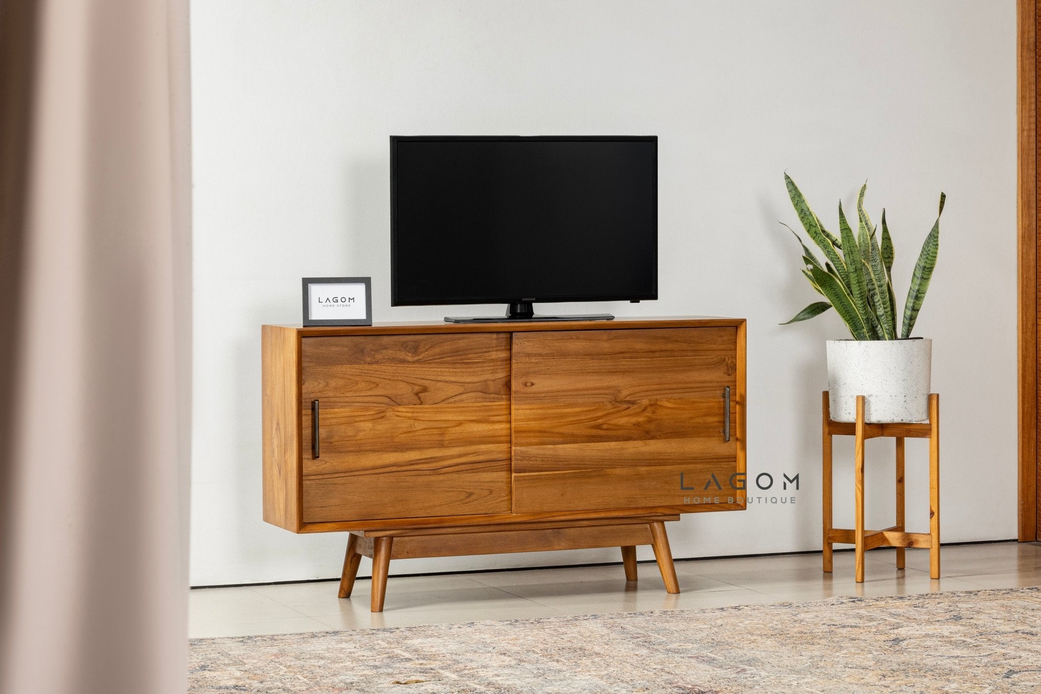 122 cm TV Cabinet & Console Table in Solid Teak - TV Cabinet - Lagom Home Boutique