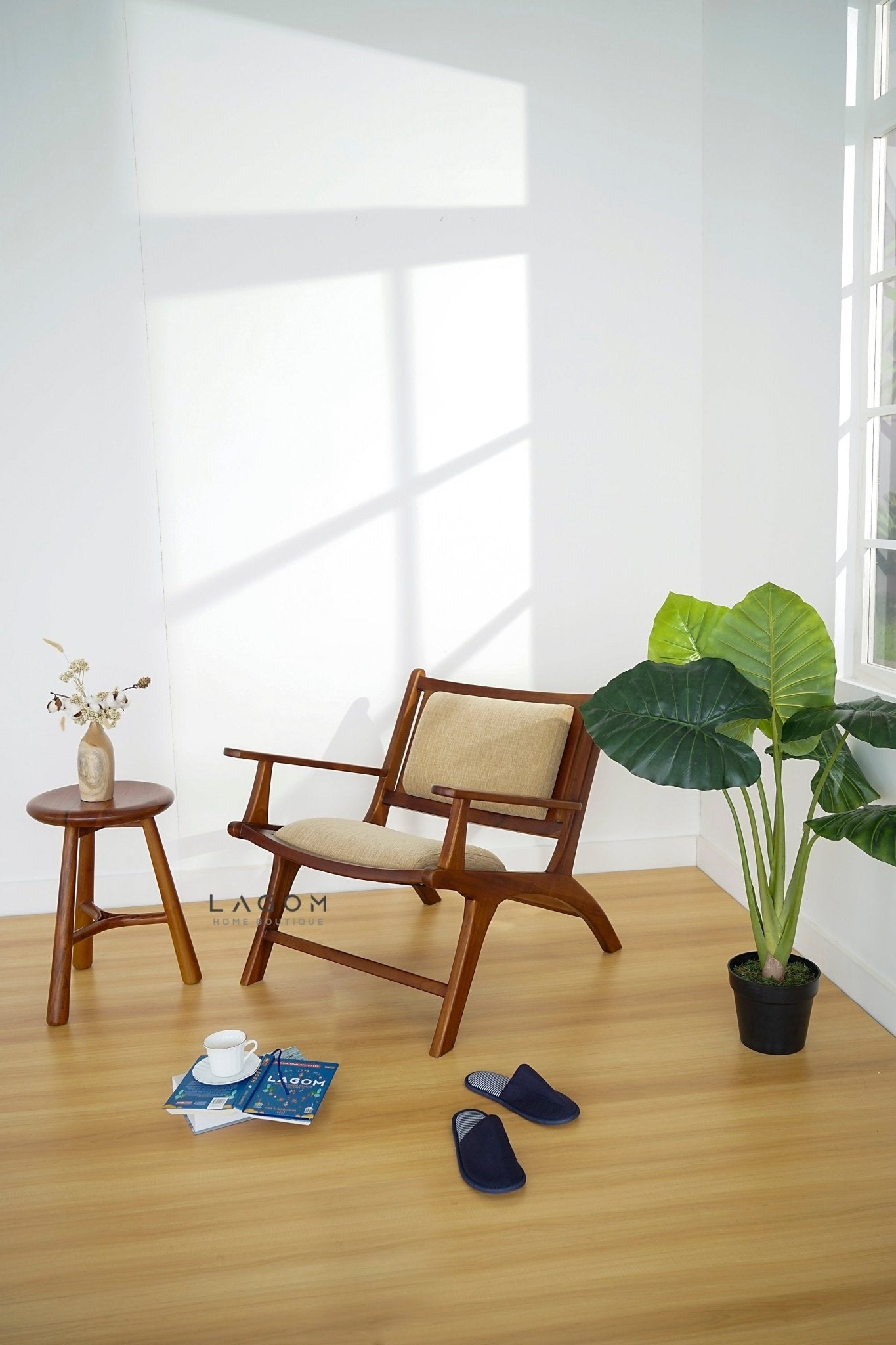 Exclusive Teak Wood Lounge Chair with Premium Cushion - Chair - Lagom Home Boutique