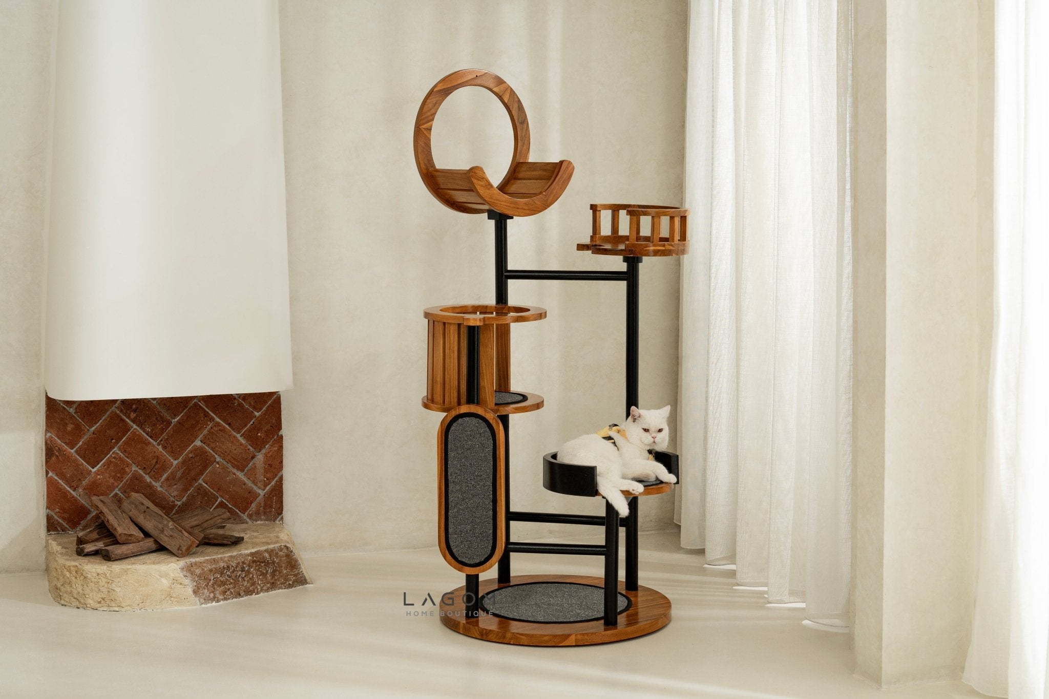 Luxury Cat Tree in Solid Teak Wood - Cat Tree - Lagom Home Boutique